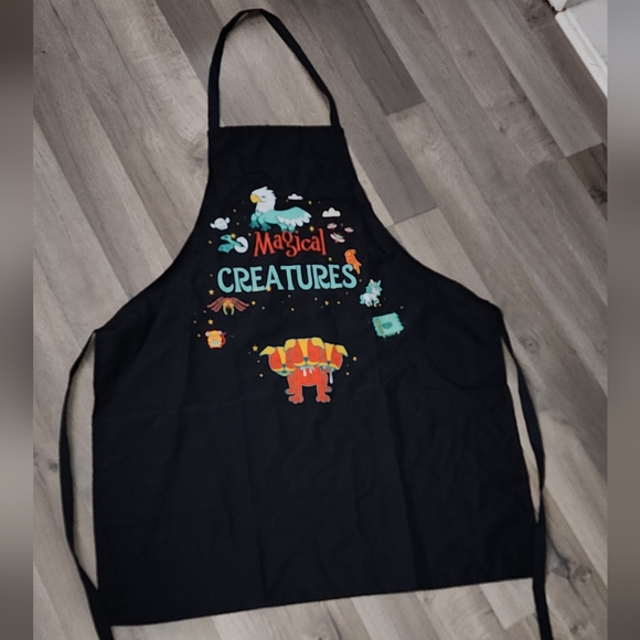 💥Sale💥Warner Brother's Magical Creatures Apron Wizarding World - Picture 1 of 4